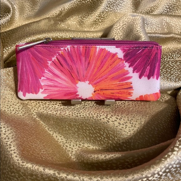 🔴 Discounted SHIPPING 🌷Clinique Set - Picture 5 of 9